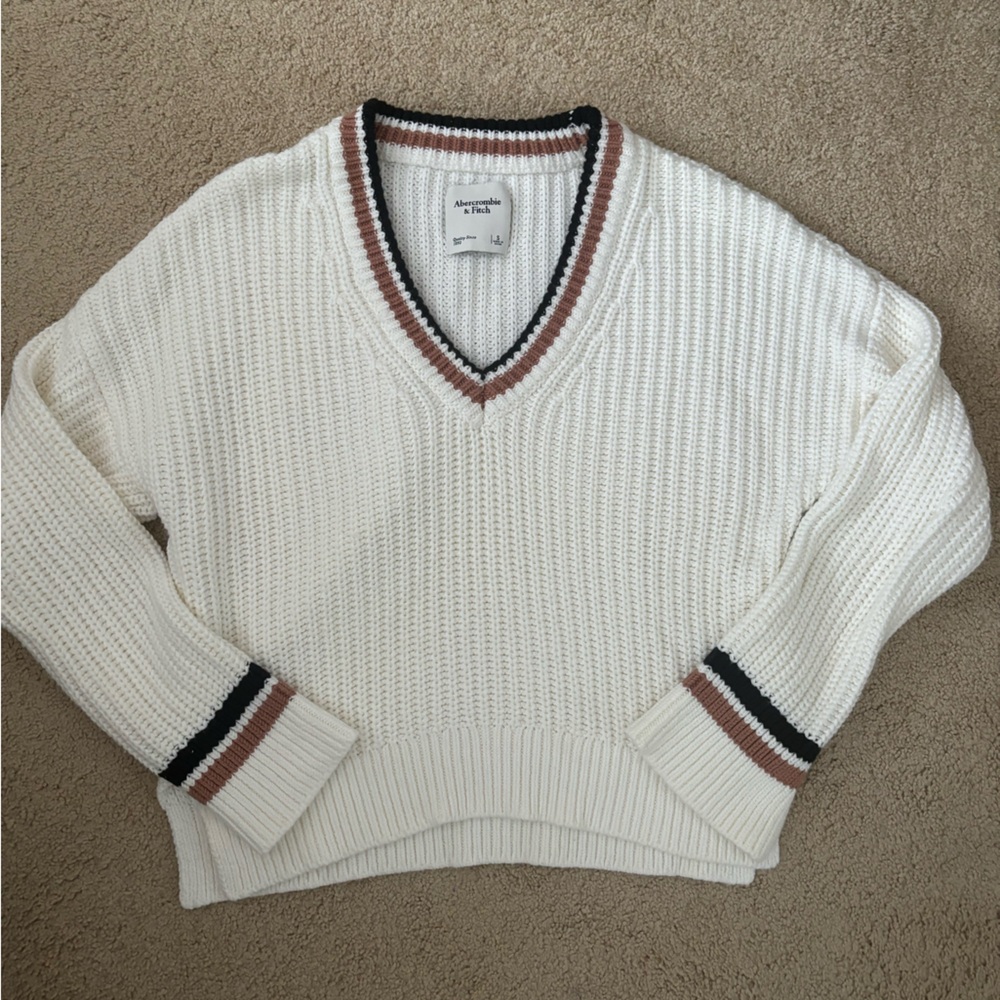 Abercrombie & Fitch Sweater